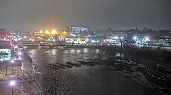 Weather camera view of City of Elgin.