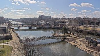 Weather camera view of City of Elgin.