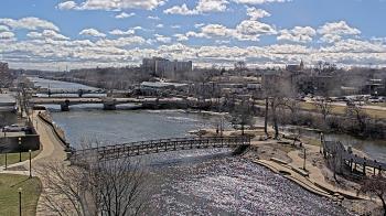 Weather camera view of City of Elgin.