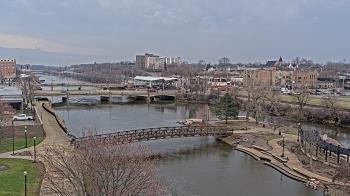 Weather camera view of City of Elgin.