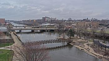 Weather camera view of City of Elgin.
