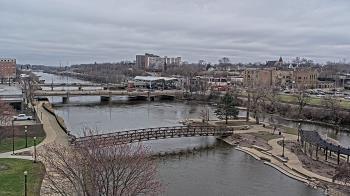 Weather camera view of City of Elgin.