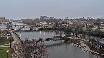 Weather camera view of City of Elgin.