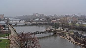 Weather camera view of City of Elgin.
