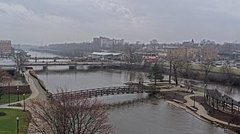 Weather camera view of City of Elgin.