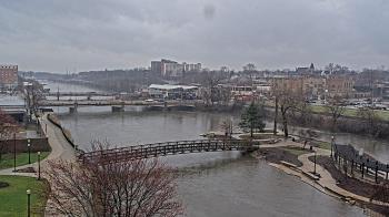 Weather camera view of City of Elgin.