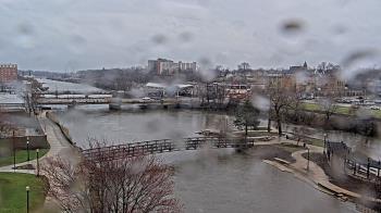 Weather camera view of City of Elgin.