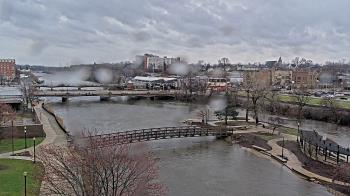 Weather camera view of City of Elgin.