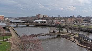 Weather camera view of City of Elgin.