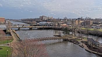 Weather camera view of City of Elgin.