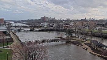 Weather camera view of City of Elgin.