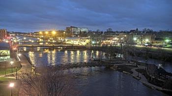 Weather camera view of City of Elgin.