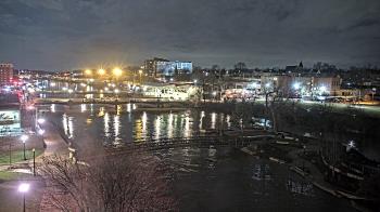 Weather camera view of City of Elgin.