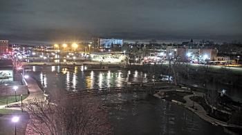 Weather camera view of City of Elgin.