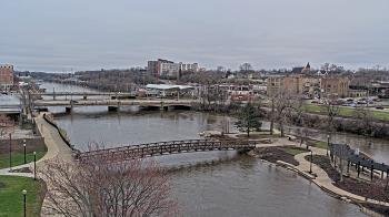 Weather camera view of City of Elgin.