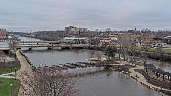Weather camera view of City of Elgin.