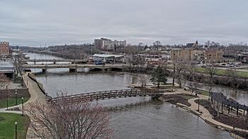 Weather camera view of City of Elgin.