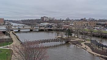 Weather camera view of City of Elgin.