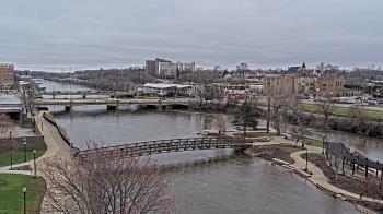 Weather camera view of City of Elgin.