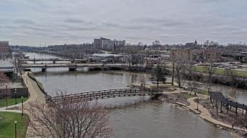 Weather camera view of City of Elgin.