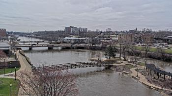 Weather camera view of City of Elgin.