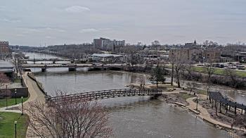 Weather camera view of City of Elgin.