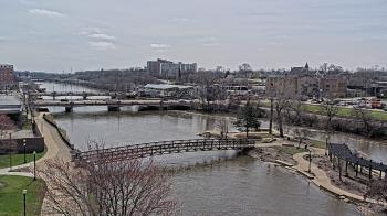 Weather camera view of City of Elgin.