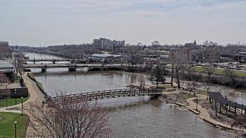 Weather camera view of City of Elgin.