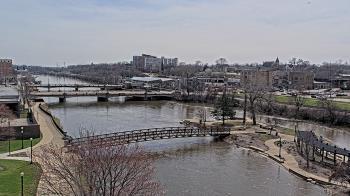 Weather camera view of City of Elgin.