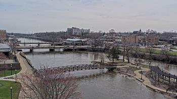 Weather camera view of City of Elgin.