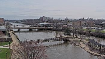 Weather camera view of City of Elgin.