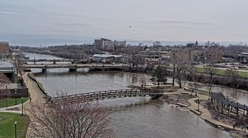 Weather camera view of City of Elgin.