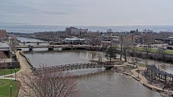 Weather camera view of City of Elgin.