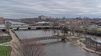 Weather camera view of City of Elgin.