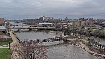 Weather camera view of City of Elgin.
