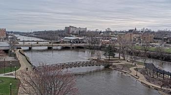 Weather camera view of City of Elgin.