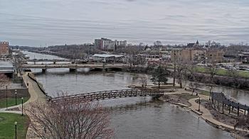Weather camera view of City of Elgin.