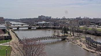 Weather camera view of City of Elgin.