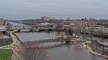 Weather camera view of City of Elgin.