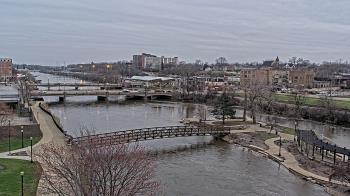 Weather camera view of City of Elgin.