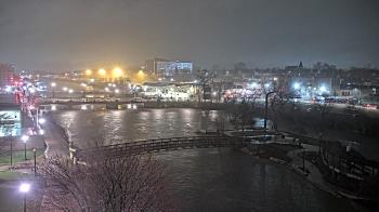 Weather camera view of City of Elgin.