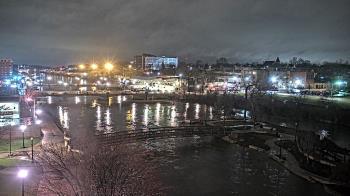 Weather camera view of City of Elgin.