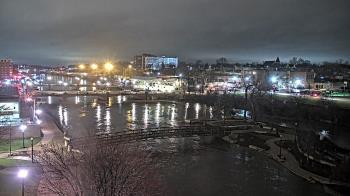 Weather camera view of City of Elgin.