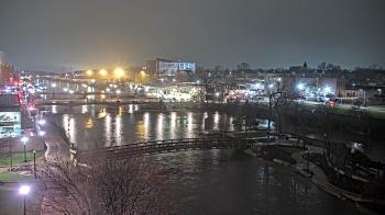 Weather camera view of City of Elgin.