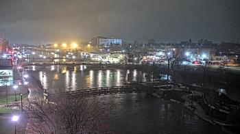 Weather camera view of City of Elgin.