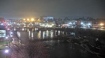 Weather camera view of City of Elgin.