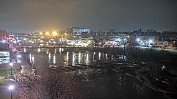 Weather camera view of City of Elgin.