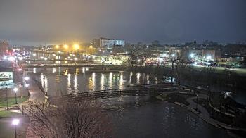 Weather camera view of City of Elgin.