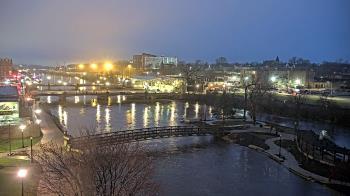 Weather camera view of City of Elgin.