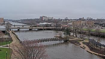 Weather camera view of City of Elgin.
